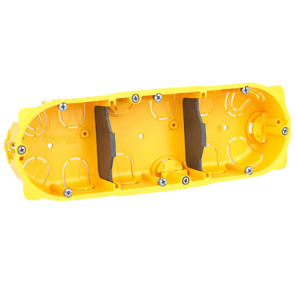 Монтажная коробка - 3 поста - Batibox - глубина 40 мм