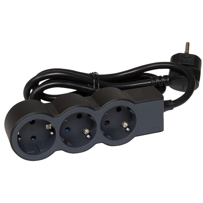 Многорозеточный блок ''Стандарт'' 3 x 2К+З - с кабелем длиной 3 м - черный