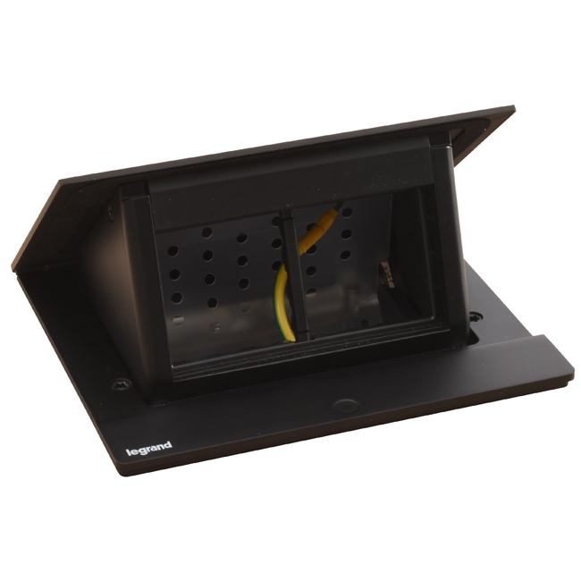 Выдвижной розеточный блок - 4 модуля - черный