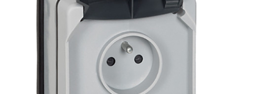 Розетка 2К+З с крышкой и шторками 16A - Plexo IP66 - серый