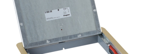 Крышка для напольной коробки - 16/24 модулей - латунь