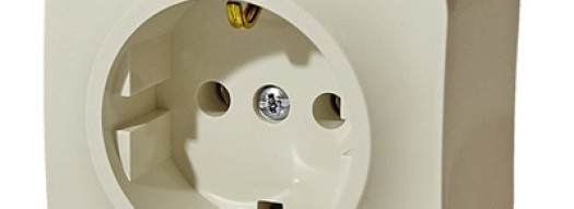 Розетка 2К+З со шторками - Forix - слоновая кость