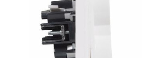 Розетка 2x2К+З со шторками - Suno - белый