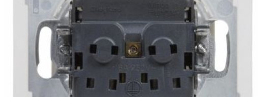 Розетка 2К+З IP44 - Suno - слоновая кость