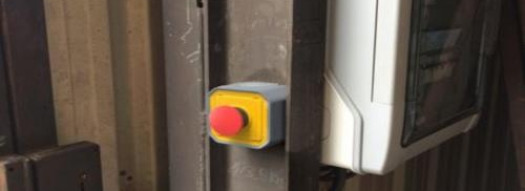 Кнопка экстренного отключения - Plexo IP55 - желтый/красный